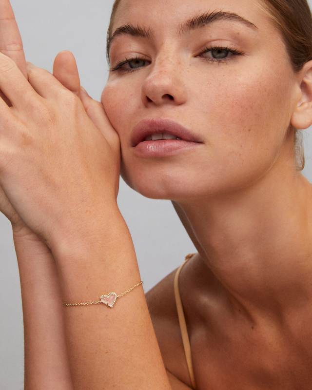 Ari Heart Gold Chain Bracelet in Rose Quartz