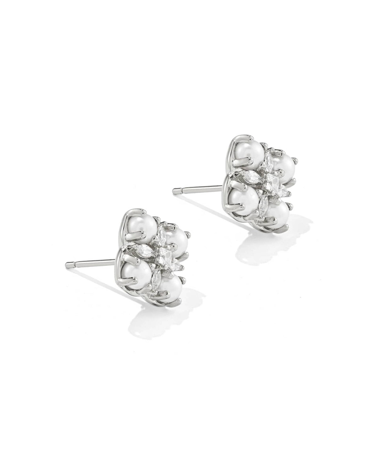 Dira Pearl Silver Stud Earrings