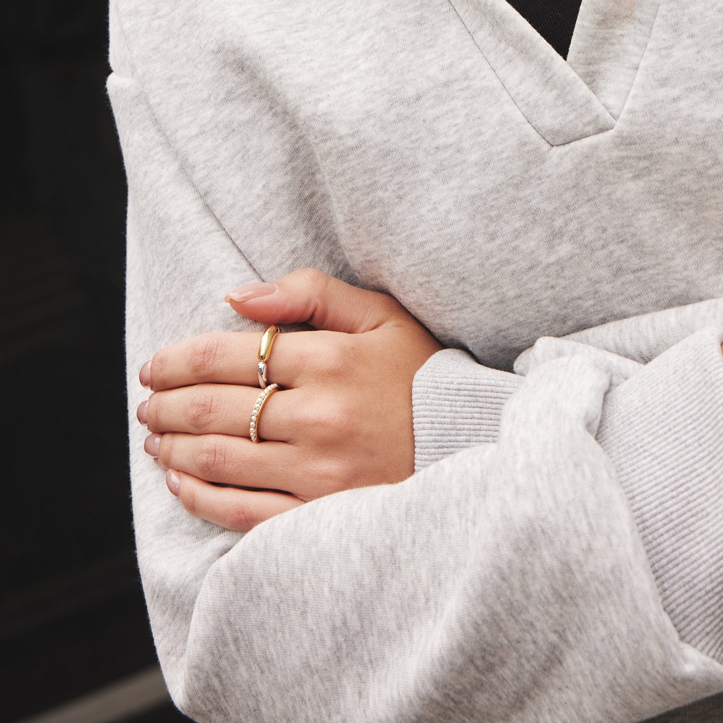 Gold Shell Pearl Beaded ring