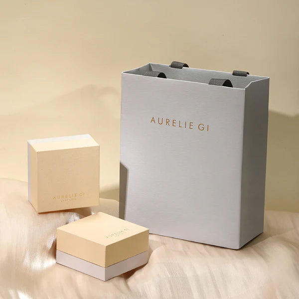 ANNA | Yellow Gold Single Huggie Hoop