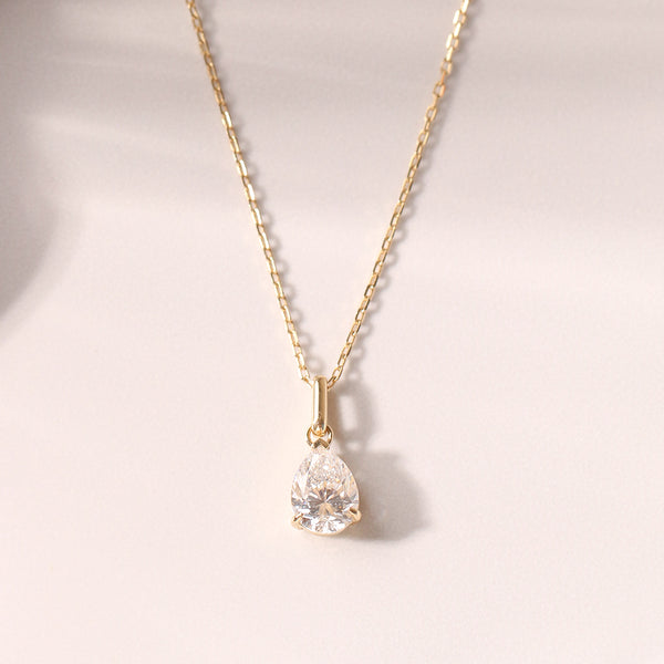 CASELLA | Pear Lab Grown Diamond Solitaire Necklace