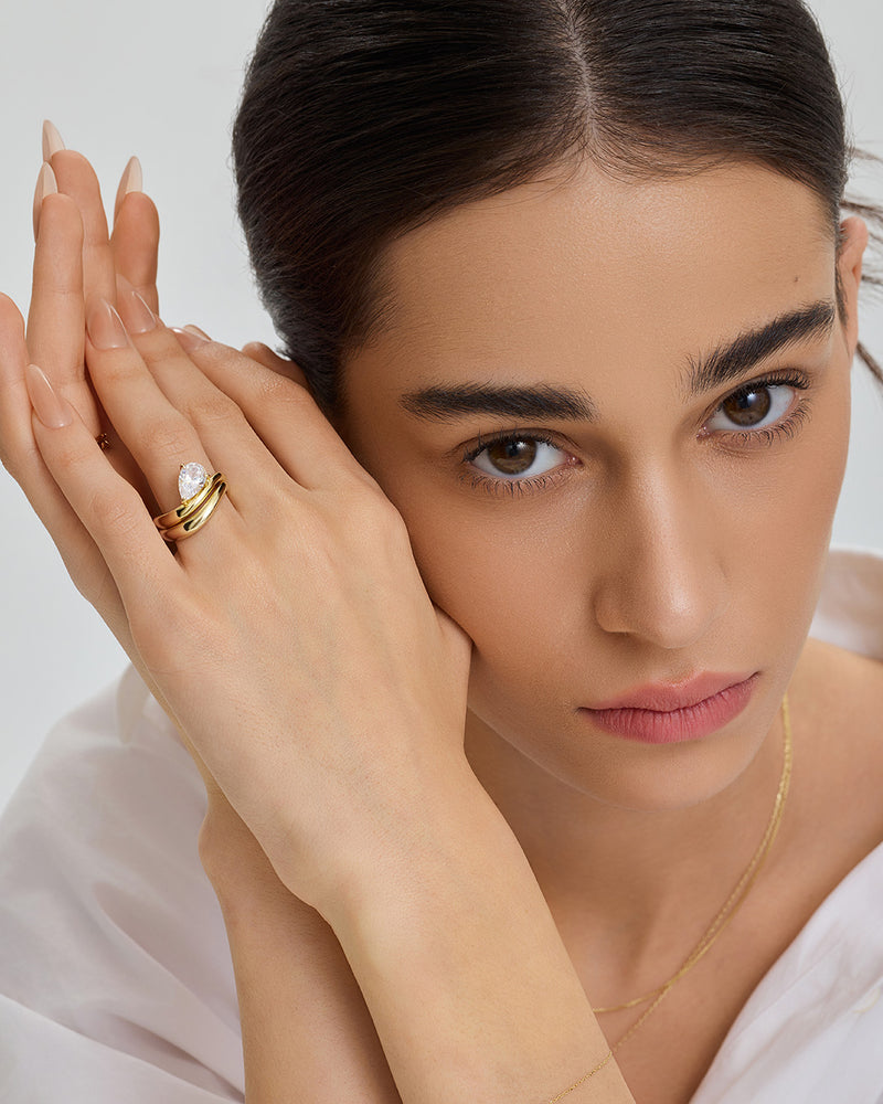 Curved Lab Grown Diamond Figure Balance Ring