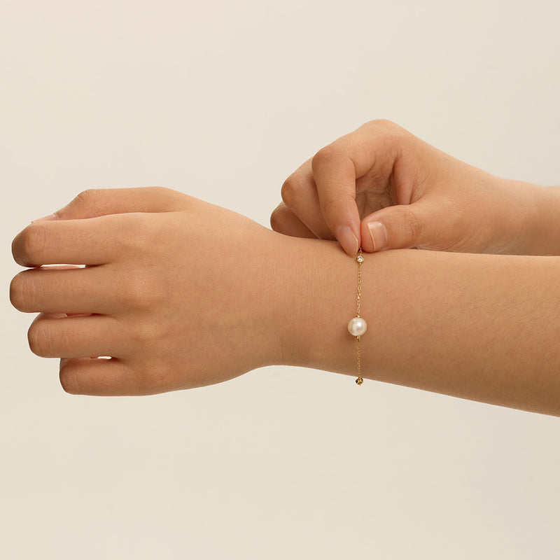 SOLANA | Pearl and Lab Grown Diamond Station Bracelet