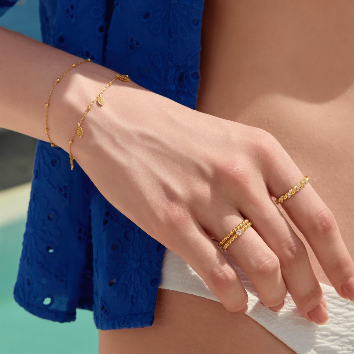 Gold Sparkle Twisted Ring