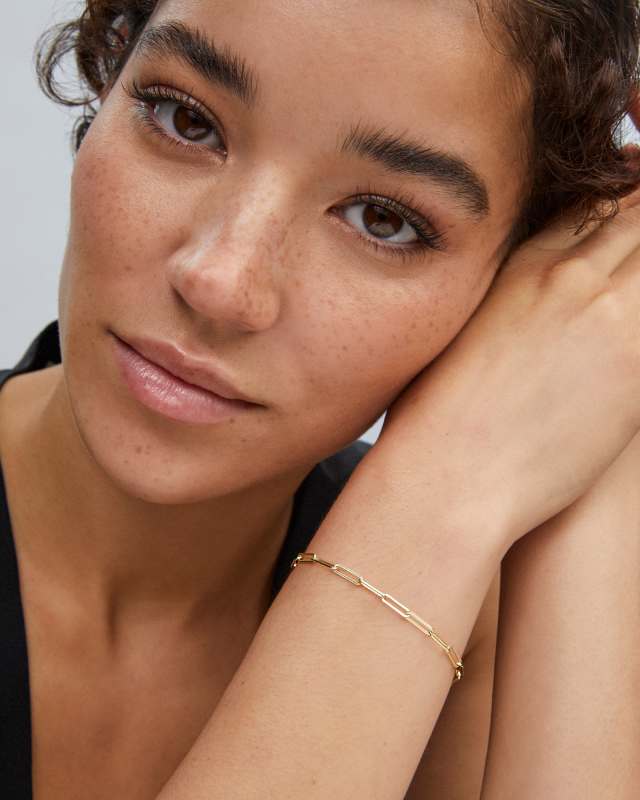 Courtney Paperclip Bracelet in Gold