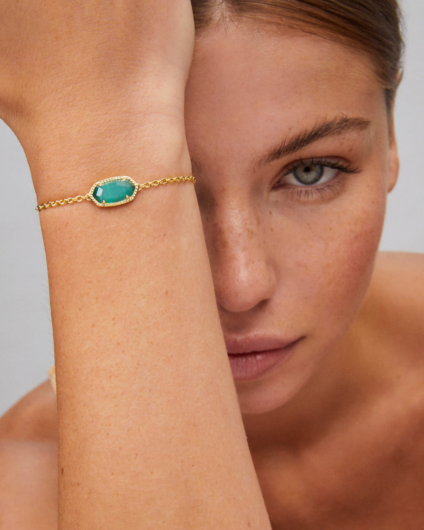Elaina Gold Adjustable Chain Bracelet in Emerald Cat’s Eye