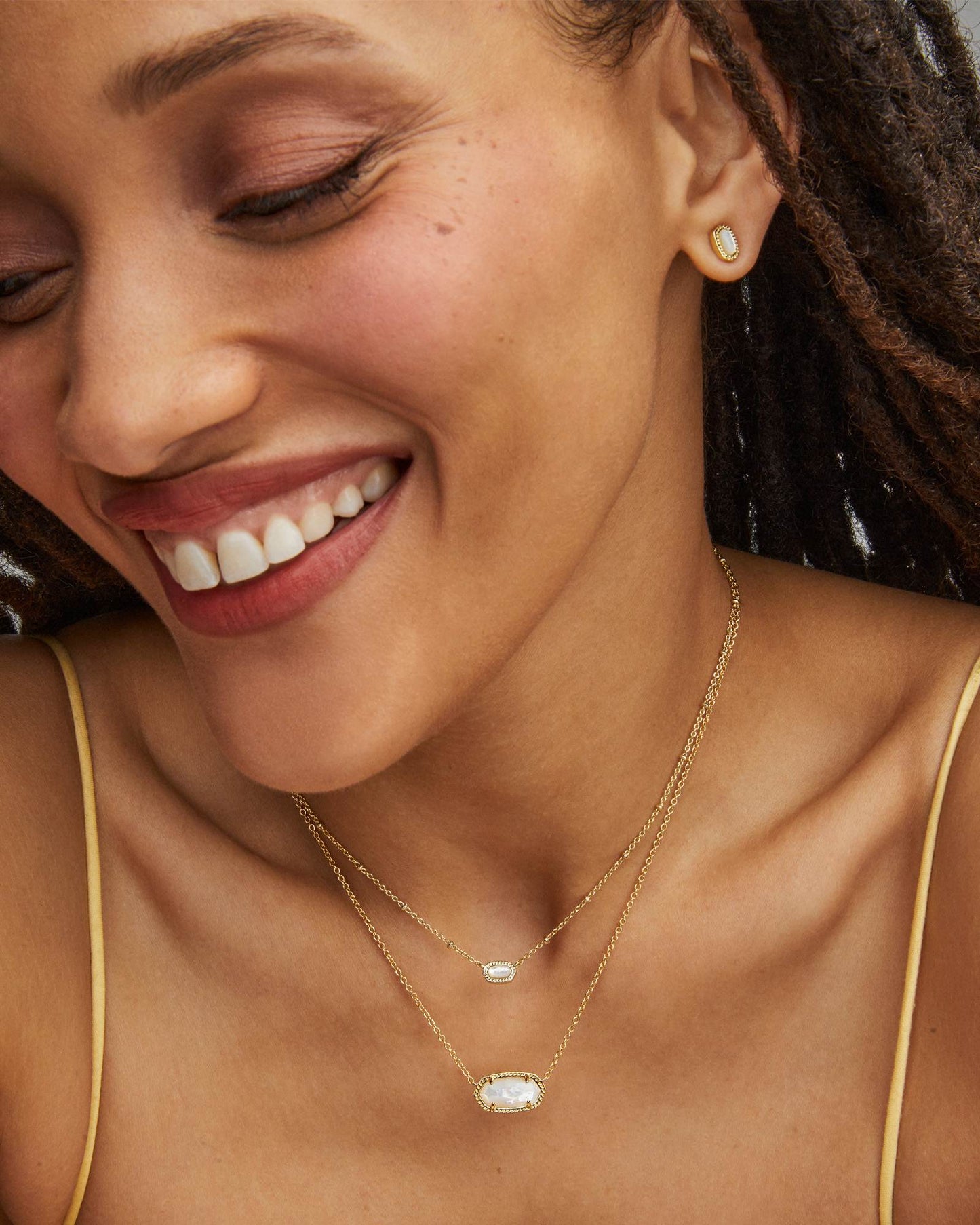 Mini Elisa Gold Satellite Short Pendant Necklace in Ivory Mother-of-Pearl