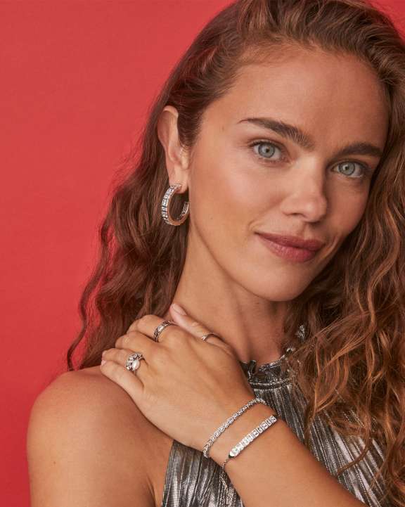 Jamie Gold Hoop Earrings