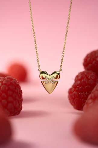 Gold Heart Kiss Pavé Necklace