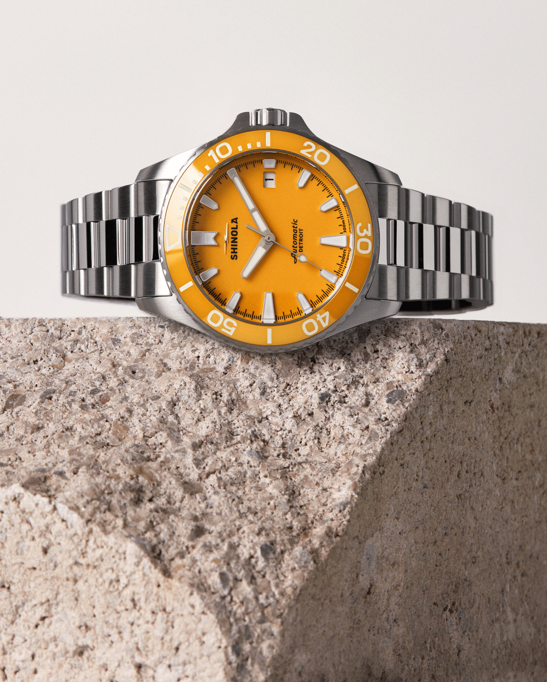 THE LAKE HURON MONSTER AUTOMATIC DIVE WATCH 39MM