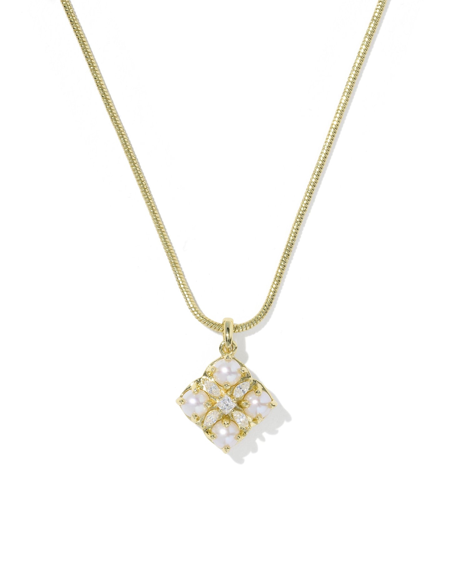 Dira Pearl Gold Short Pendant Necklace