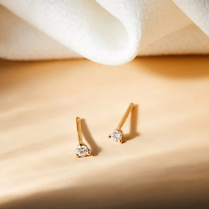 UNA | Single Diamond Mini Stud Earring