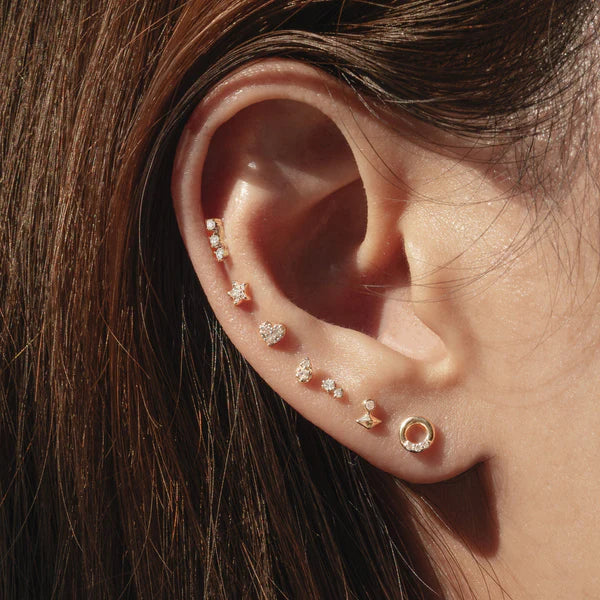 BEY | Graduated Bezel Diamond Studs