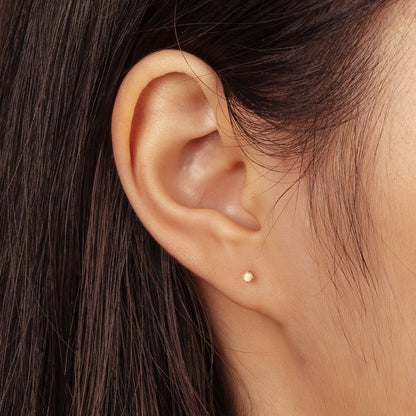 HERA | Single Opal Stud