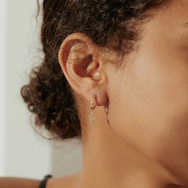 ANNA | Yellow Gold Single Huggie Hoop